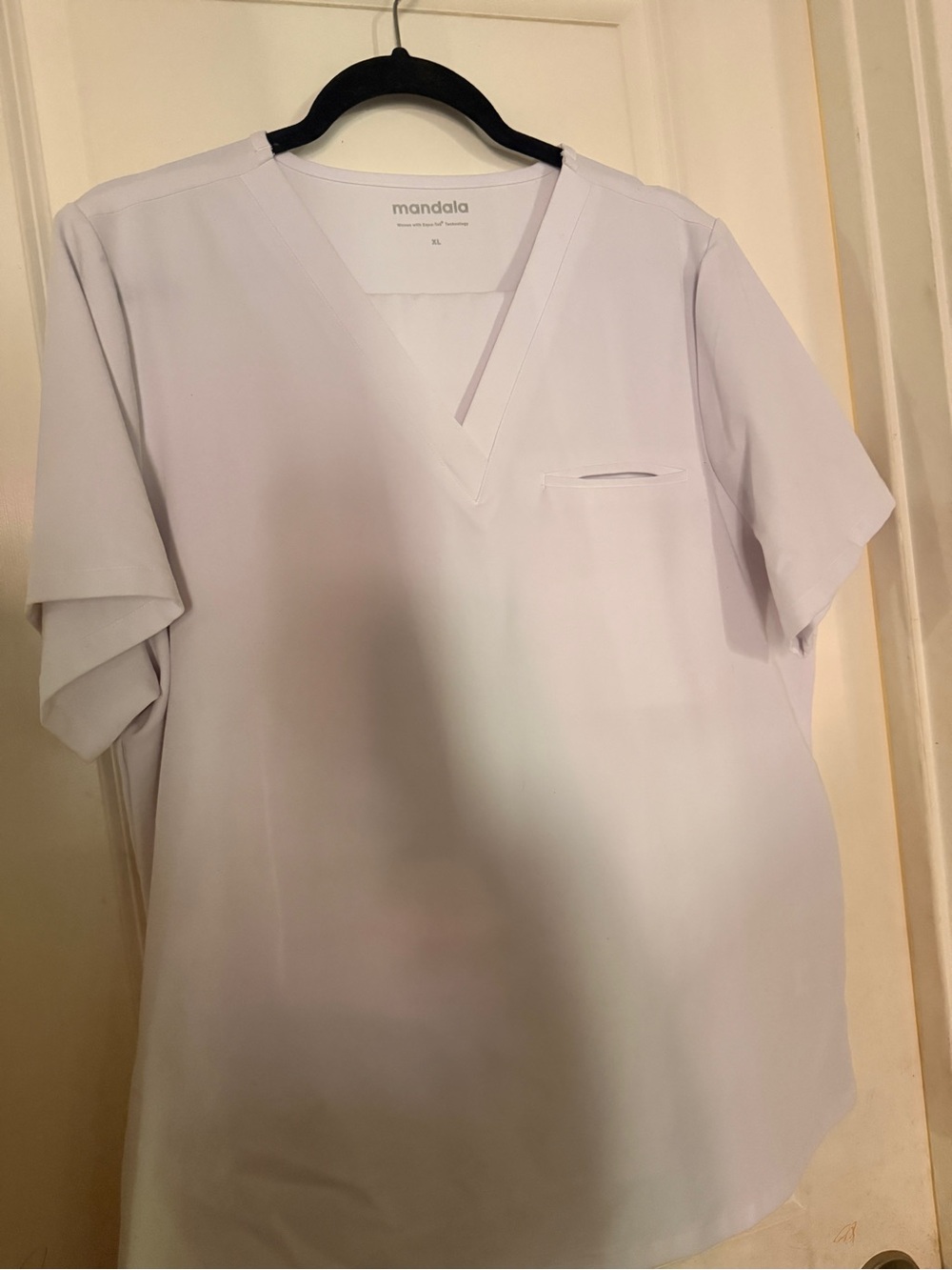 Mandala womens V-Neck Medical Scrub set in White